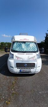 Na predaj Karavan polointegrál 3.0, 3,5t, 2007 - 3