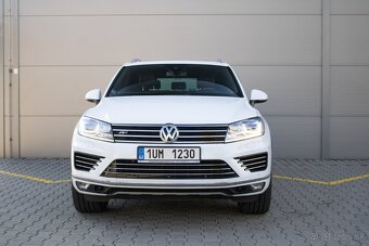 Volkswagen Touareg 4x4, Regulace tuhosti a výšky podvozku - 3