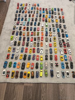 216 ks Hotwheels - iba v celku - 3