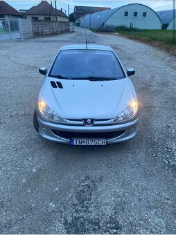 Predám peugeot 206cc 1.6 16v 80kw - 3