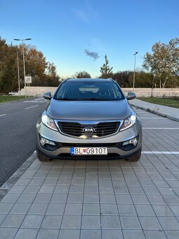 Kia Sportage 2.0 CRDi AWD - 3