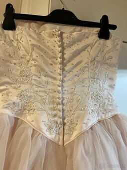 Ružové svadobné šaty - 3