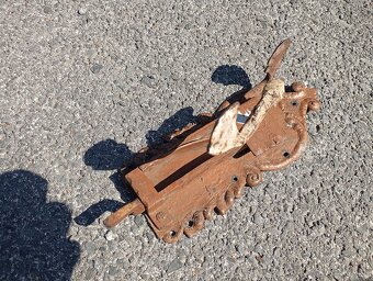 Predám starí zamok - 3