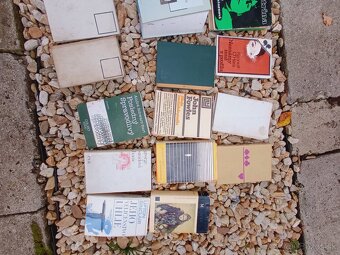 Rôzne staré knihy hlavne romány - 3