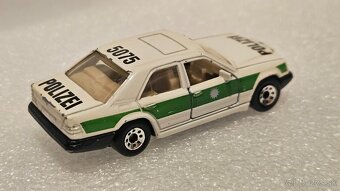 Matchbox Mercedes Benz 300E - 3