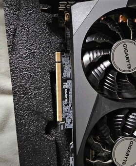 Gigabyte GeForce RTX 3070 Gaming OC 8GB GDDR6 - 3