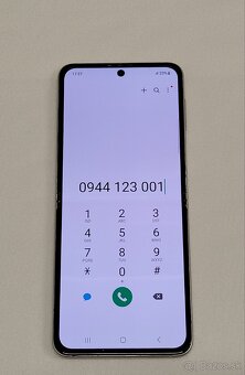 Samsung Galaxy Z Flip 3 - 3