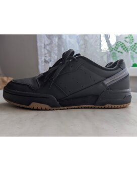 Adidas TEAM COURT 2 - v.40 - Čierne - 3