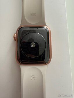 Apple Watch SE 2 40mm (nové) - 3