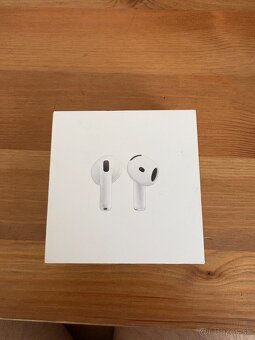 Apple AirPods 4 - 3