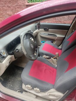 Hyundai Accent 1,5 CRDI - 3