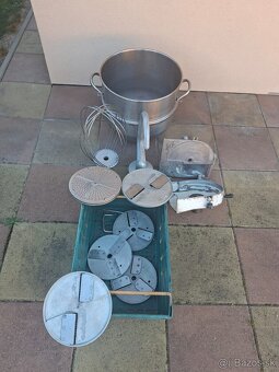 Univerzálny gastro robot KERMIX mäsomlynček - 3