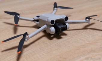 DJI Mini 3 Pro + RC, výška 500m, stav ako nový - 3