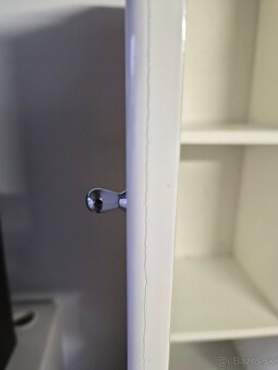 Kúpelnová skriňa - 3