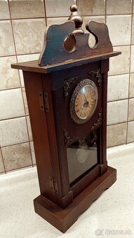 Hodiny s kyvadlom. - 3