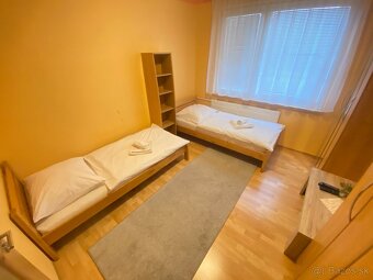 Ubytovanie Levice - Apartmán v meste - 3