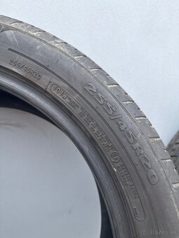 255/45 R20 - 3