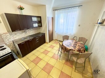NA PREDAJ VEĽKÝ 1,5 IZB. BYT V CENTRE MESTA, 42M2, HURBANOVA - 3