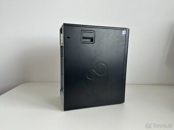 PC Fujitsu W580 / Intel Xeon / 32GB / 512GB NVMe / Radeon - 3