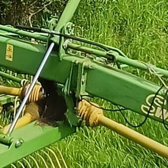 Zhrňovač sena,senaži,slamy krone schwadro 807 - 3