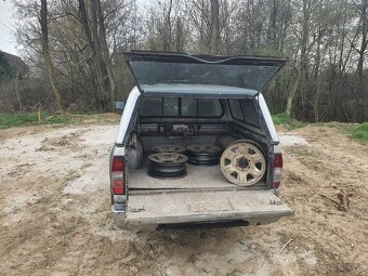 Nissan Navara 2.5D 98 kw - 3