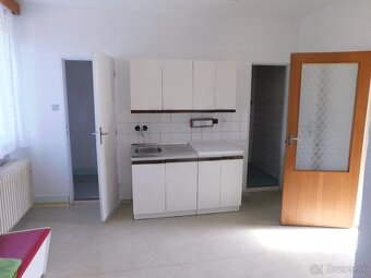 Na predaj 5iz. rodinný dom vo Velčiciach - 3