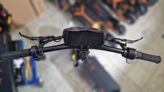 KUkirinG4 2000W s hydraulickými brzdami elektrická kolobežka - 3