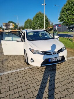 Toyota Auris Touring Sports 1.6 l Valvematic - 3