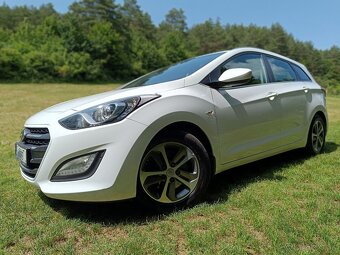 Hyundai i30 CW 1.6i CRDi, výbava: Family - 3