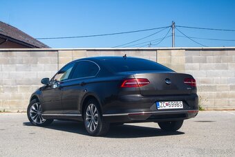 Volkswagen Passat 2.0 TDI BMT Highline 110kW - 3