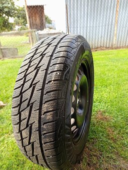 R15 195/65 - 3