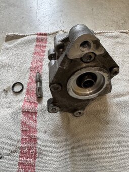 Hydraulické servocerpadlo Audi Q7 - 3