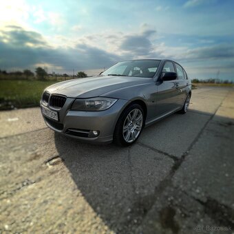 BMW E90 318d FACELIFT - 3