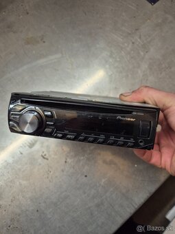 Predám autorádio Pioneer - CD - USB - AUX - 3
