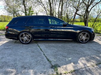 Mercedes-Benz E400d T 4matic AMG 3/2019 - 3