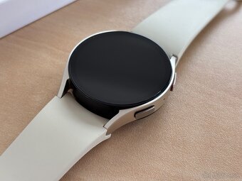 Samsung Galaxy Watch 6 40mm Gold - 3