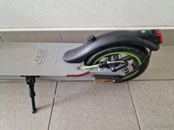 Elektrokolobezka BossCity R350 - 3