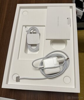 Apple MacBook Air 15-palcový M2 - 3