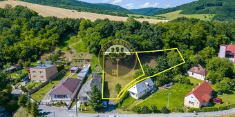 NA PREDAJ_Krásny, rovinatý pozemok v meste Hanušovce nad Top - 3