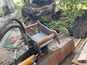 Predám svahovacku hydraulicku - 3