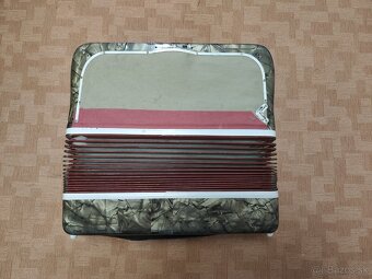 Predám 120-basovú chromatiku KEBRDLE(oprava) - 3