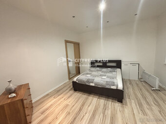 Ponúkame Vám na predaj prerobený 1-izbový byt v meste Štúro - 3