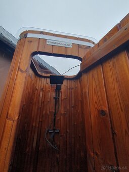 Hranatá záhradná sprcha - 3