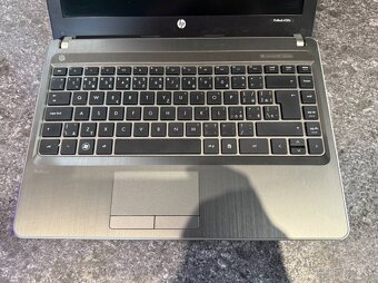 Notebook HP i3-2330M / 8 GB RAM / 250 GB SSD / LINUX MX - 3