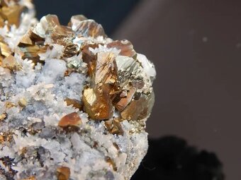 Minerály - chalkopyrit z Banskej Štiavnice - 3