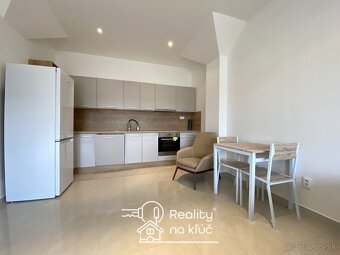 Na prenájom elegantný zariadený 2-izbový byt pri stanici NZ - 3