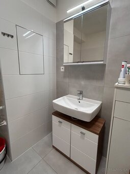 Skrinka pod umývadlo so zrkadlom - 3