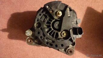 Predám alternátor škoda Fabia - 3