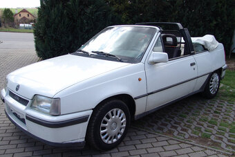 Opel Kadett 1.6 cabrio Bertone - 3