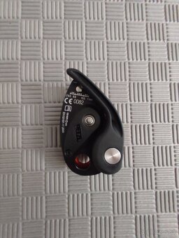 Predám Petzl Grigri - 3